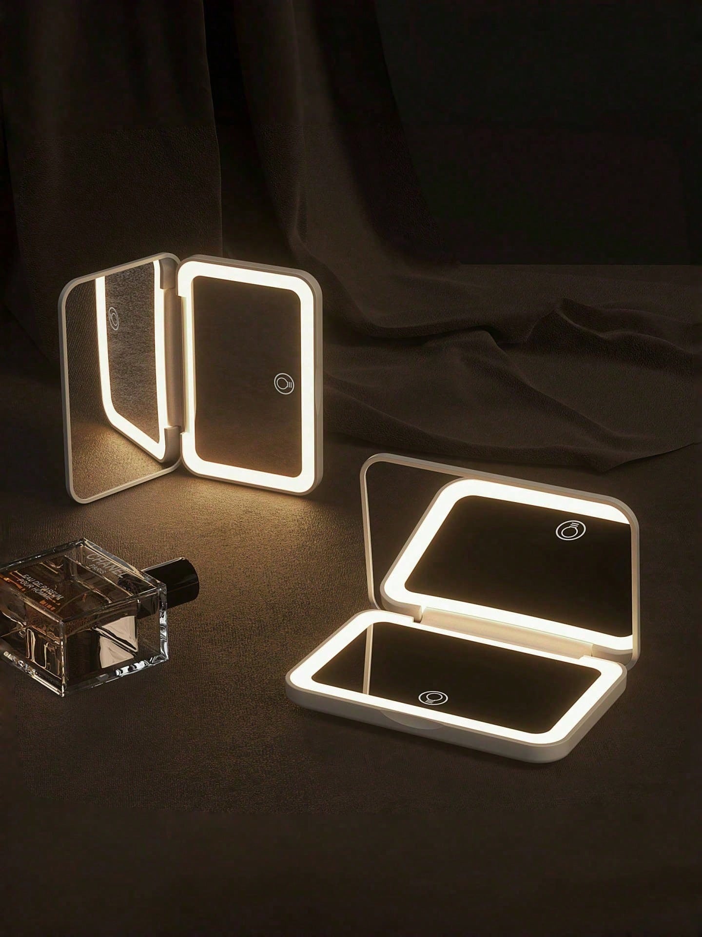 LED Makeup Mirror With Touch S - огляд і ціна Travel Accessories As Gifts